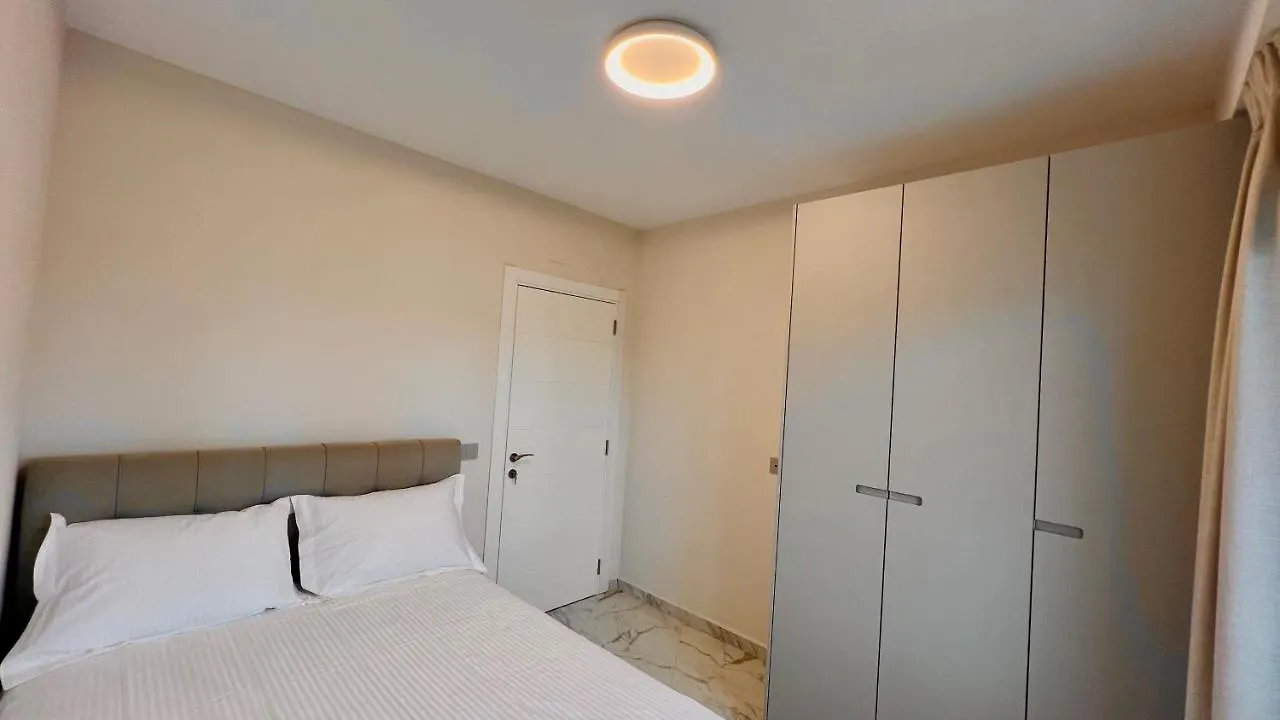 Zeus Tirana Suite Deluxe Apartament