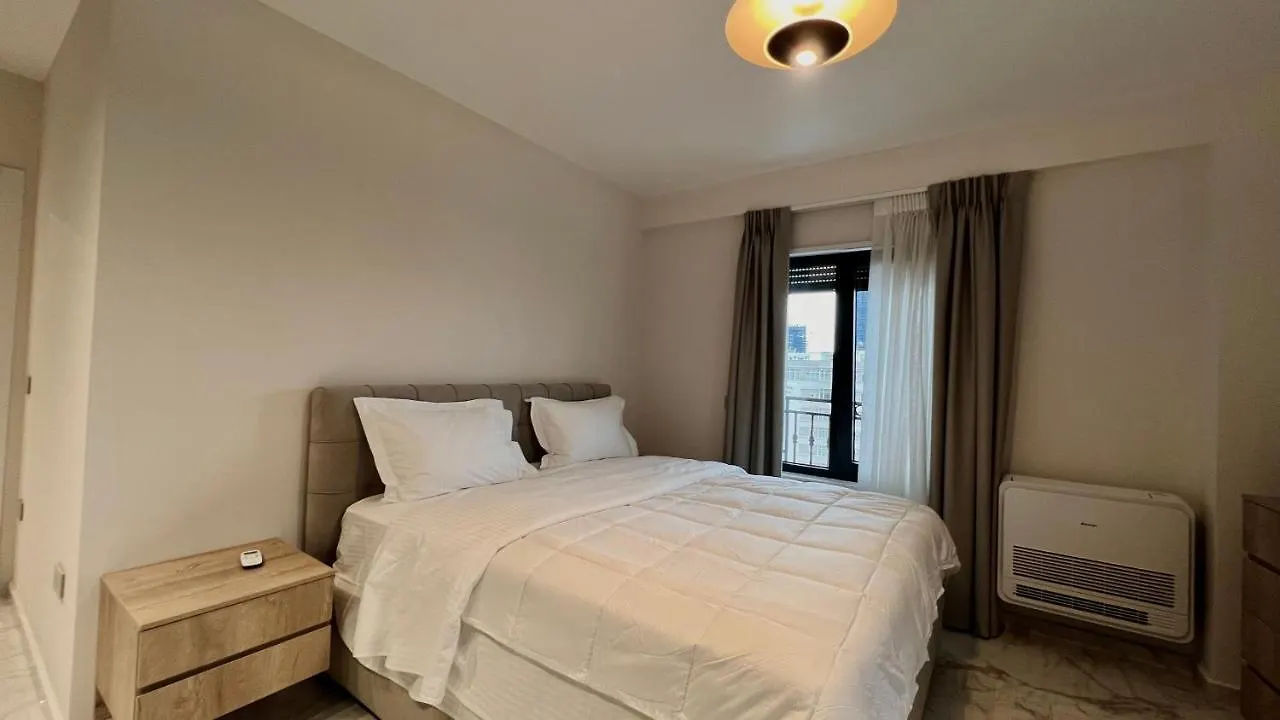 Zeus Tirana Suite Deluxe Apartament